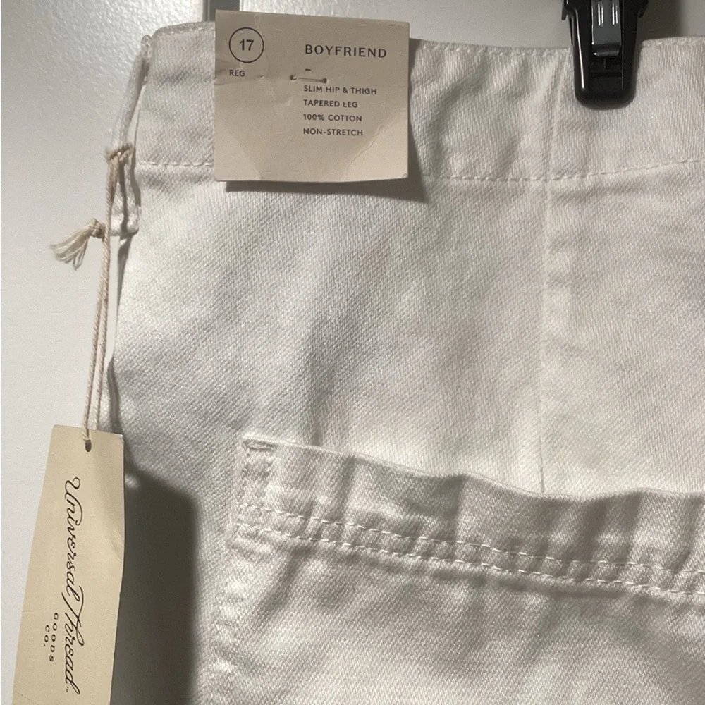 NWT Universal Thread Size 17 Boyfriend‎ Jeans White